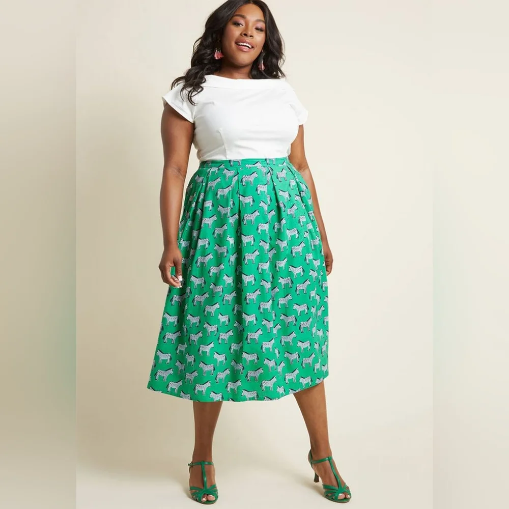 ModCloth/Compania Fantastica Sahara Character Green Zebra Skirt Size L - Picture 3 of 14